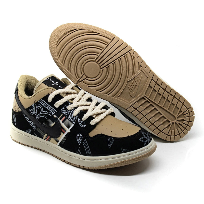 Tênis Nike SB Dunk Travis Scott